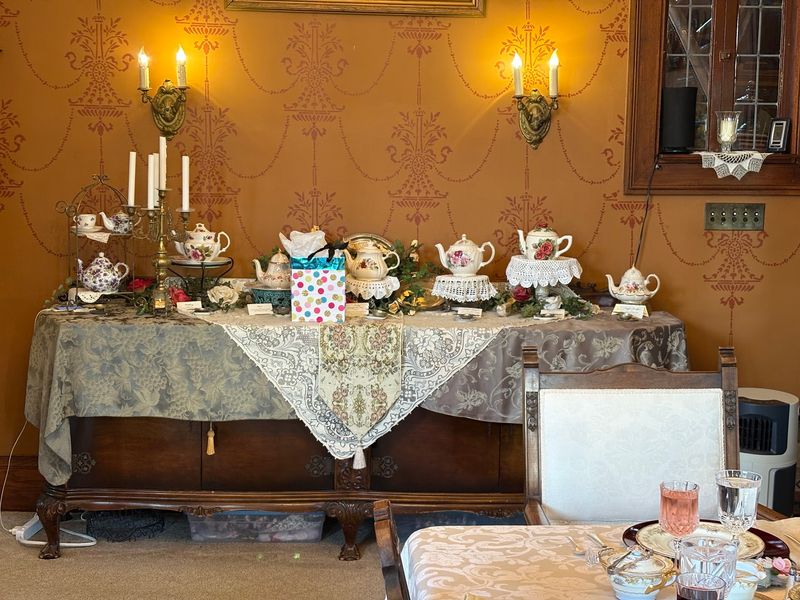 Why This Milwaukee Mansion Belongs On Your Fall List
