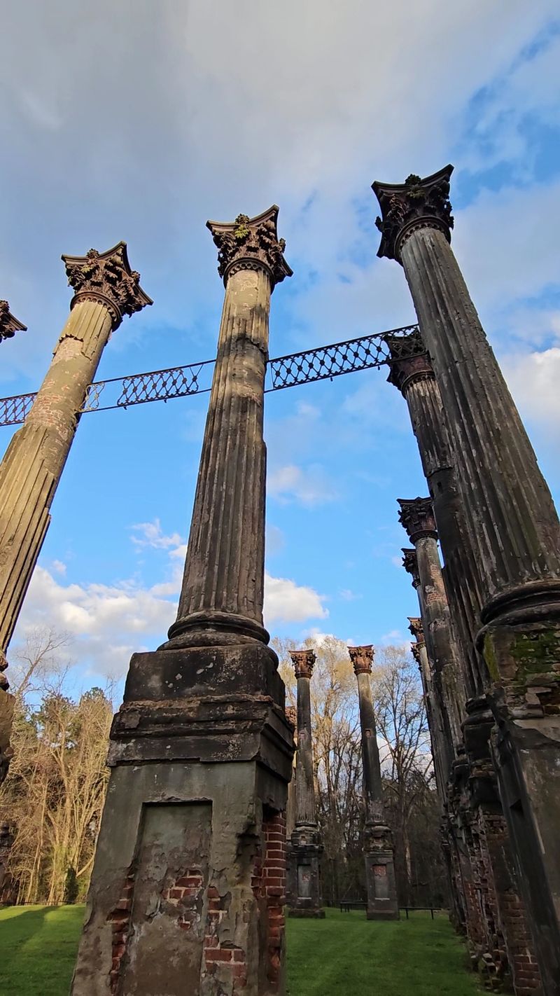 Columns Without A House