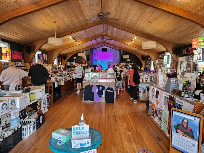 Free Shows In A Former Chapel
