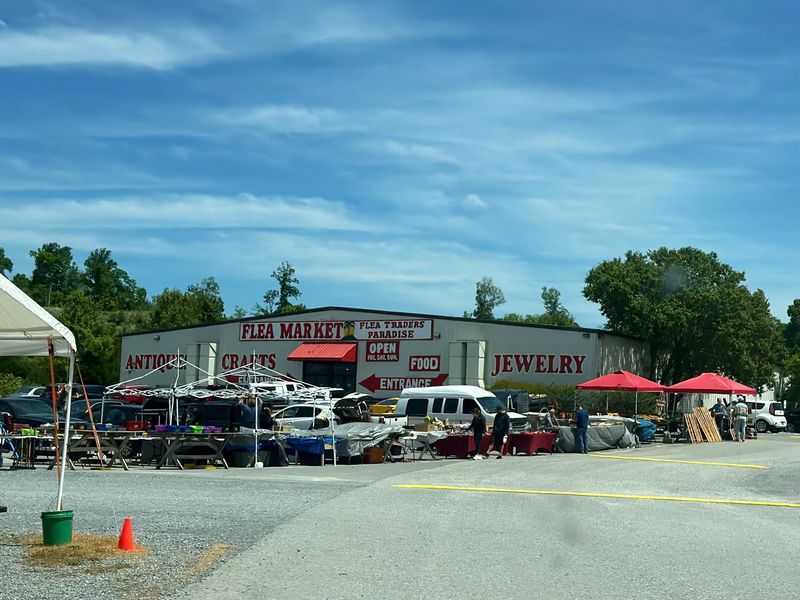 Flea Traders Paradise, Sevierville, TN