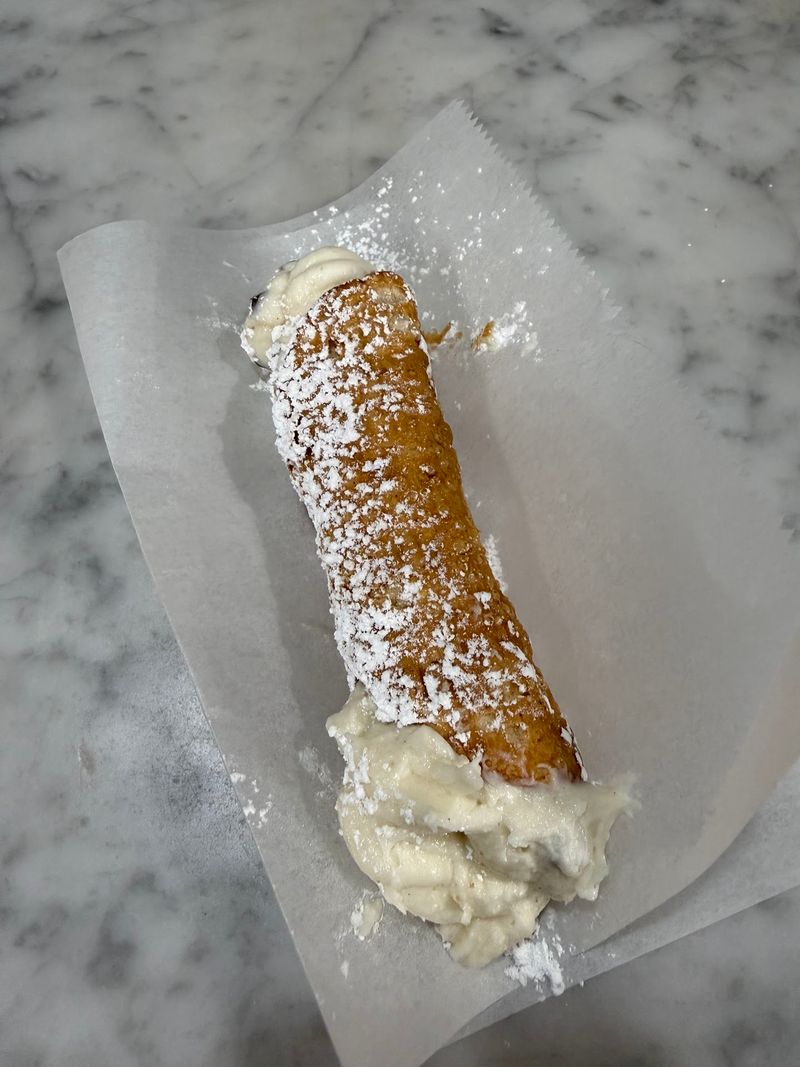 Cannoli Filled The Moment You Order