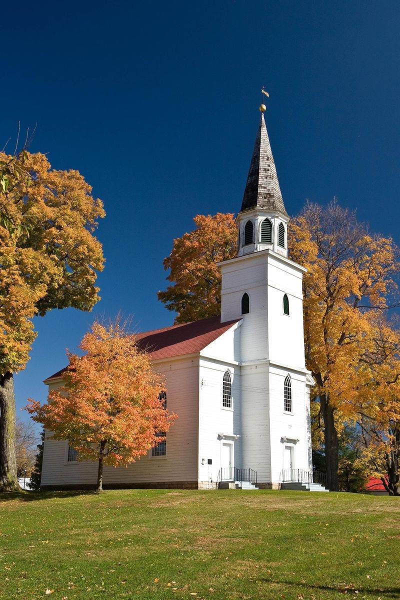 Meet Warwick And Its Famous Applefest