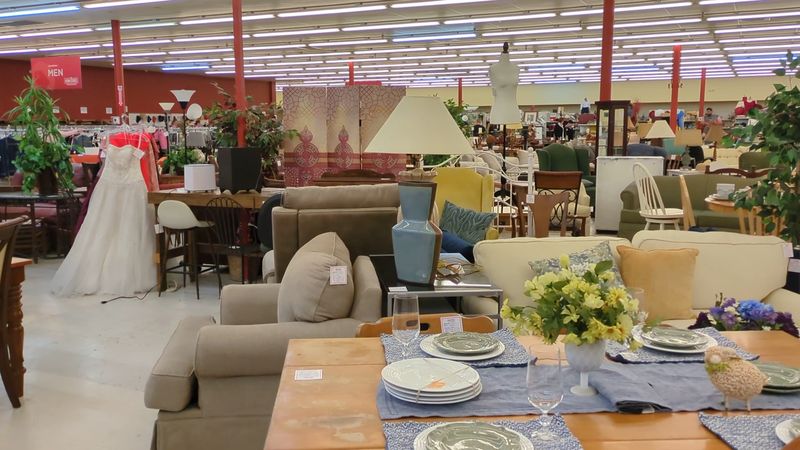 KARM Stores, Knoxville, TN