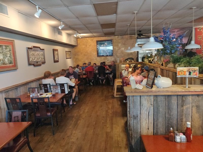 Bobby Q's