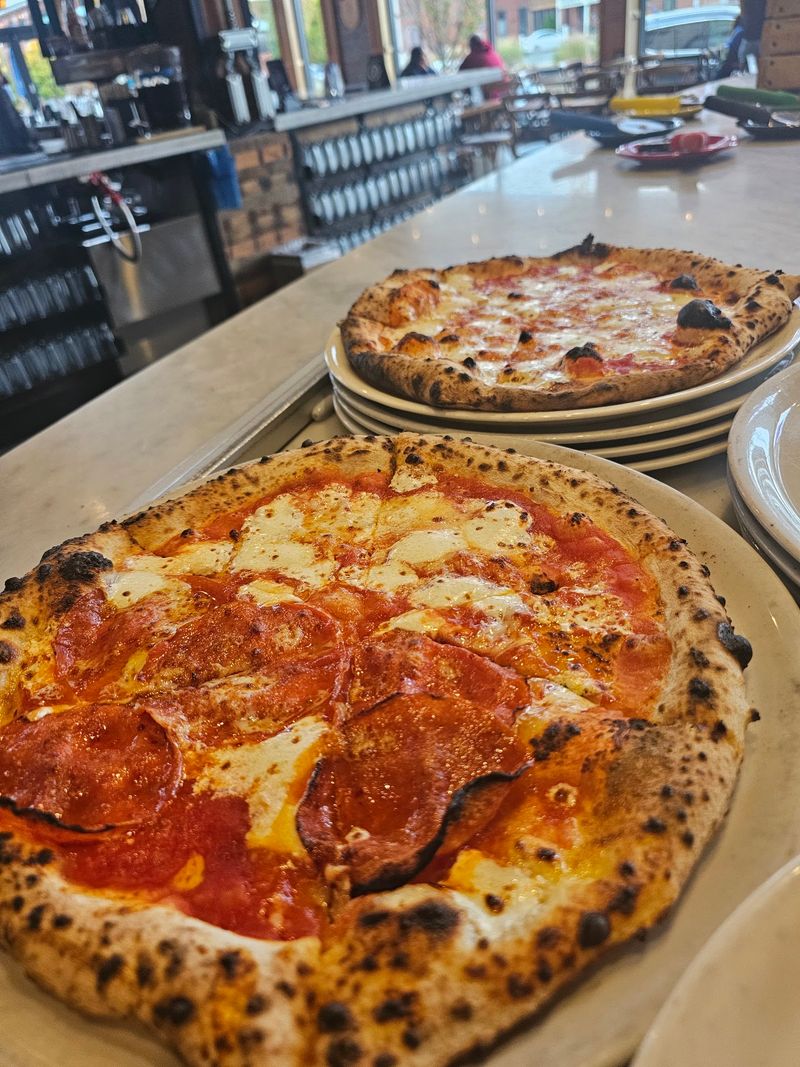 Volturno Pizza Napoletana