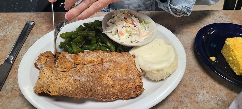 Chicken-Fried Classics For A Late Lunch Return