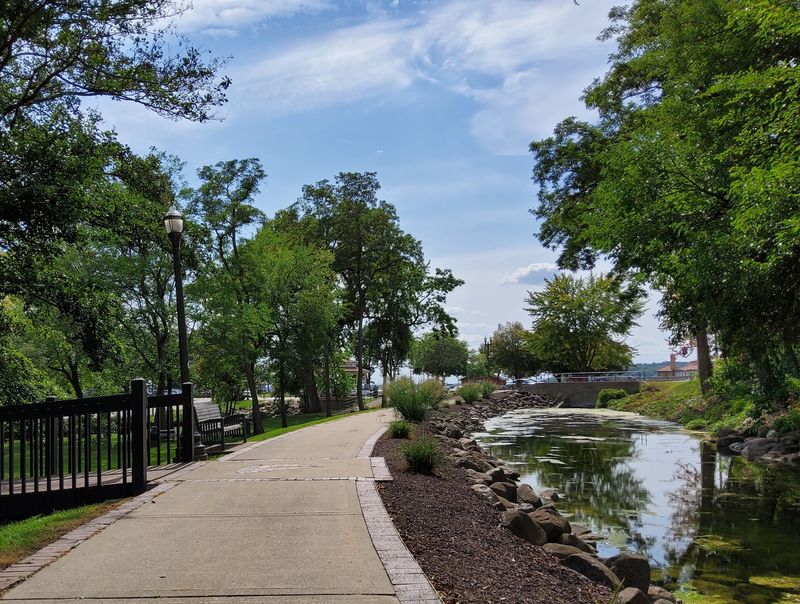 Lake Geneva Has A Shore Path That Runs Past Century-Old Estates