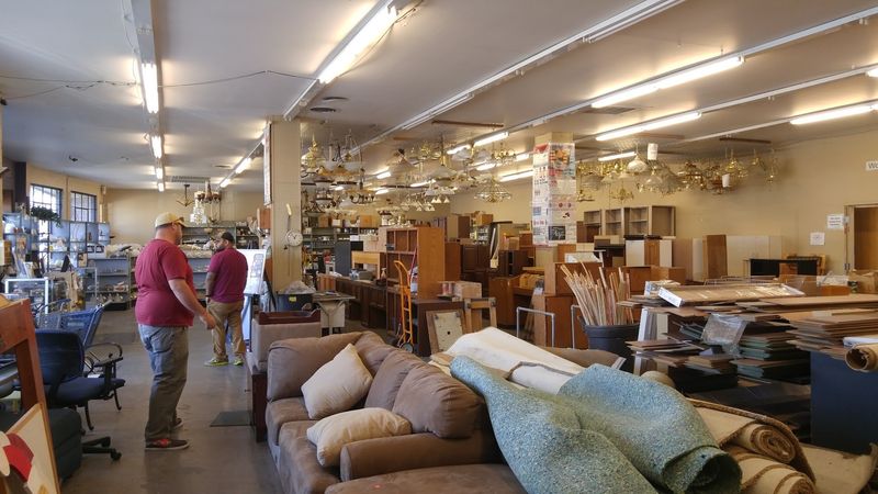 Kitchen And Laundry Appliances Galore