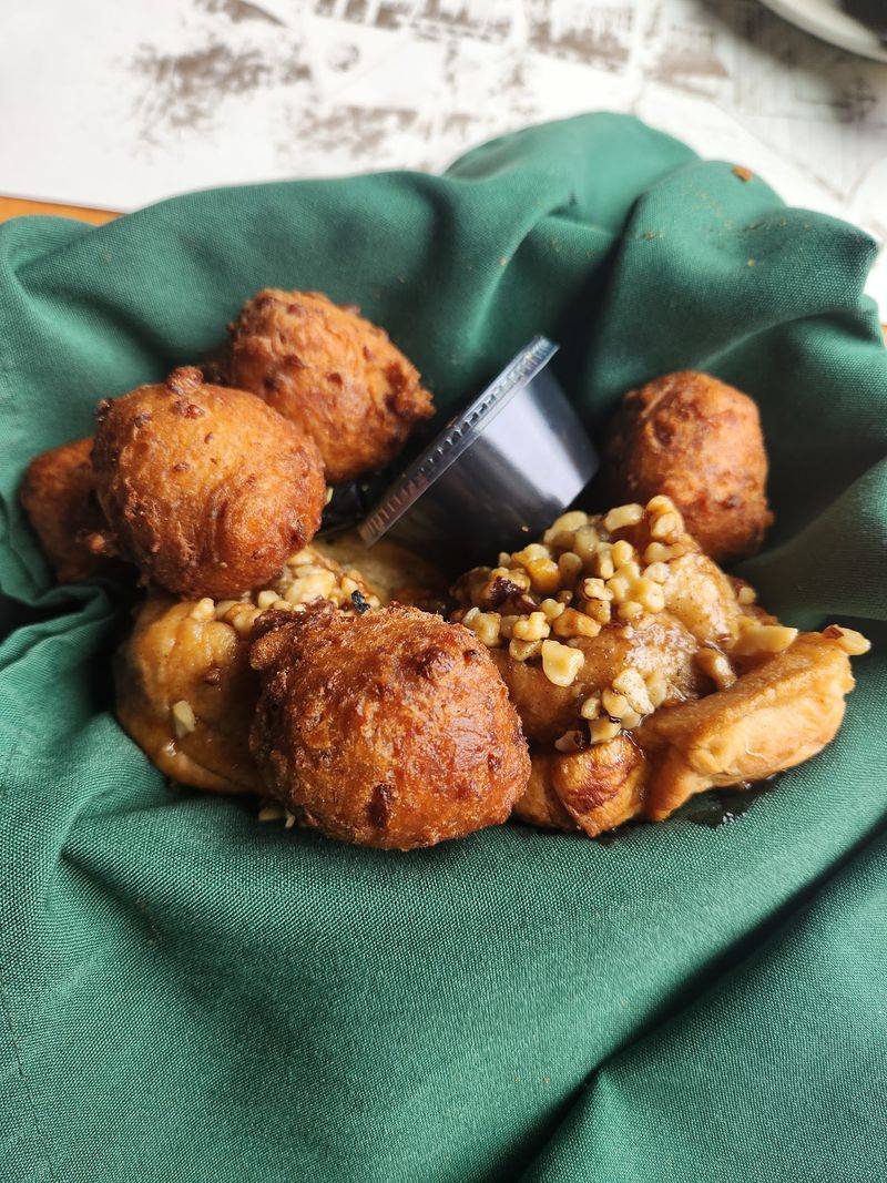 Free Fritters Steal The Show