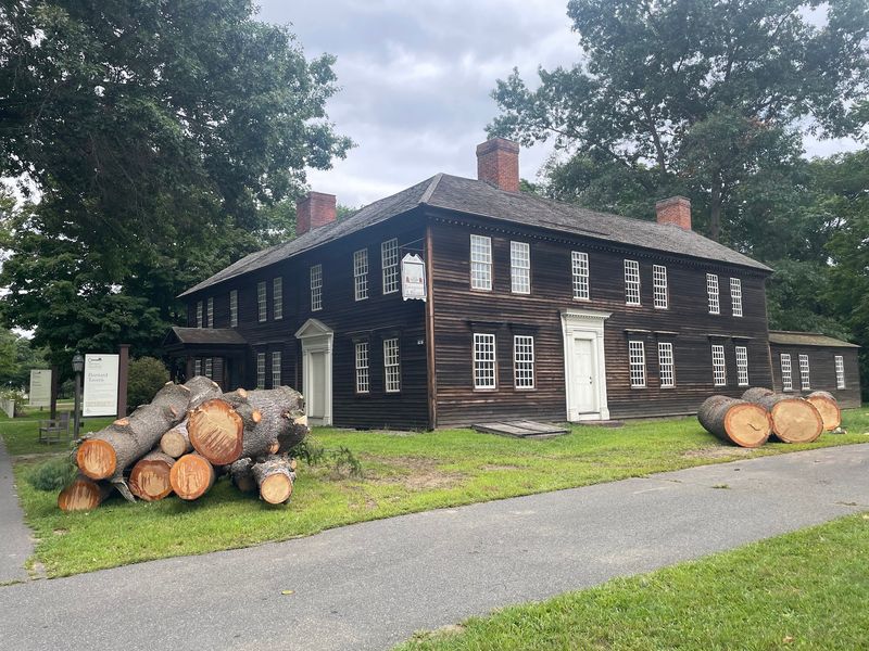 Historic Deerfield (Deerfield)
