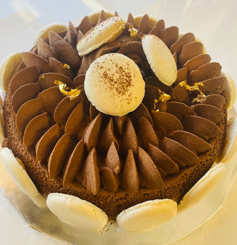 Custom Cakes And Tarts For Big Moments