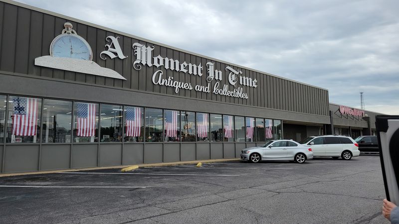 Hours, Parking And Getting Your Timing Right