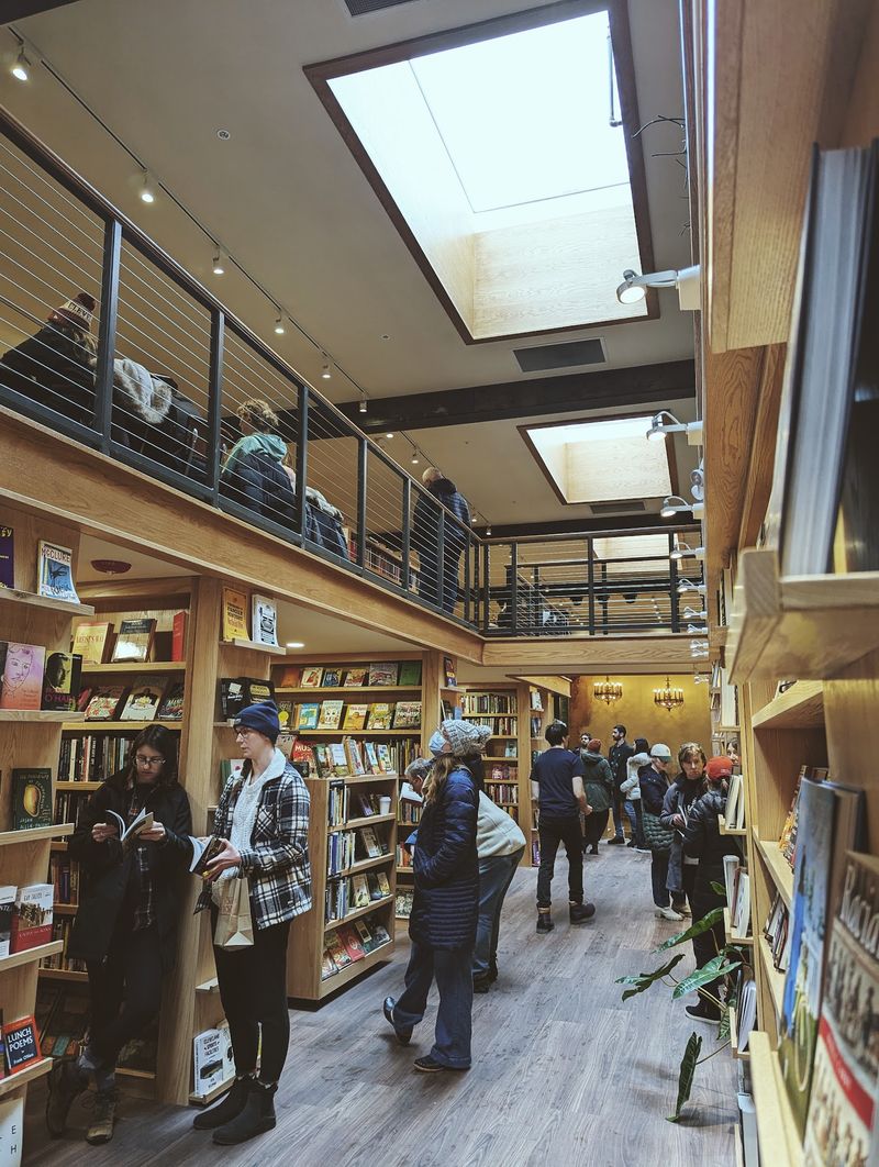 Live Music And Readings Under The Arch