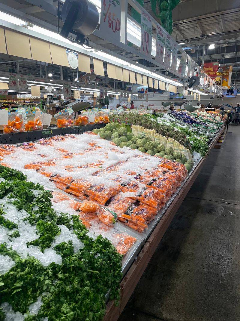 Seafood So Fresh It Is Still Swimming