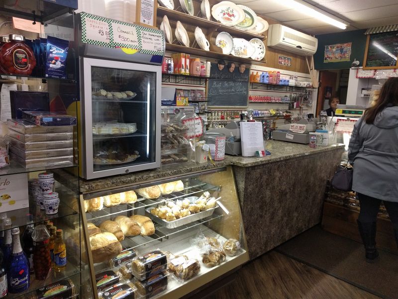 Capri Imports Italian Deli - Schenectady