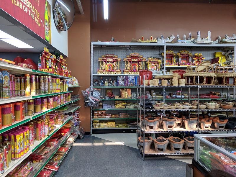 Snack Shelves That Beat Any Mystery Box