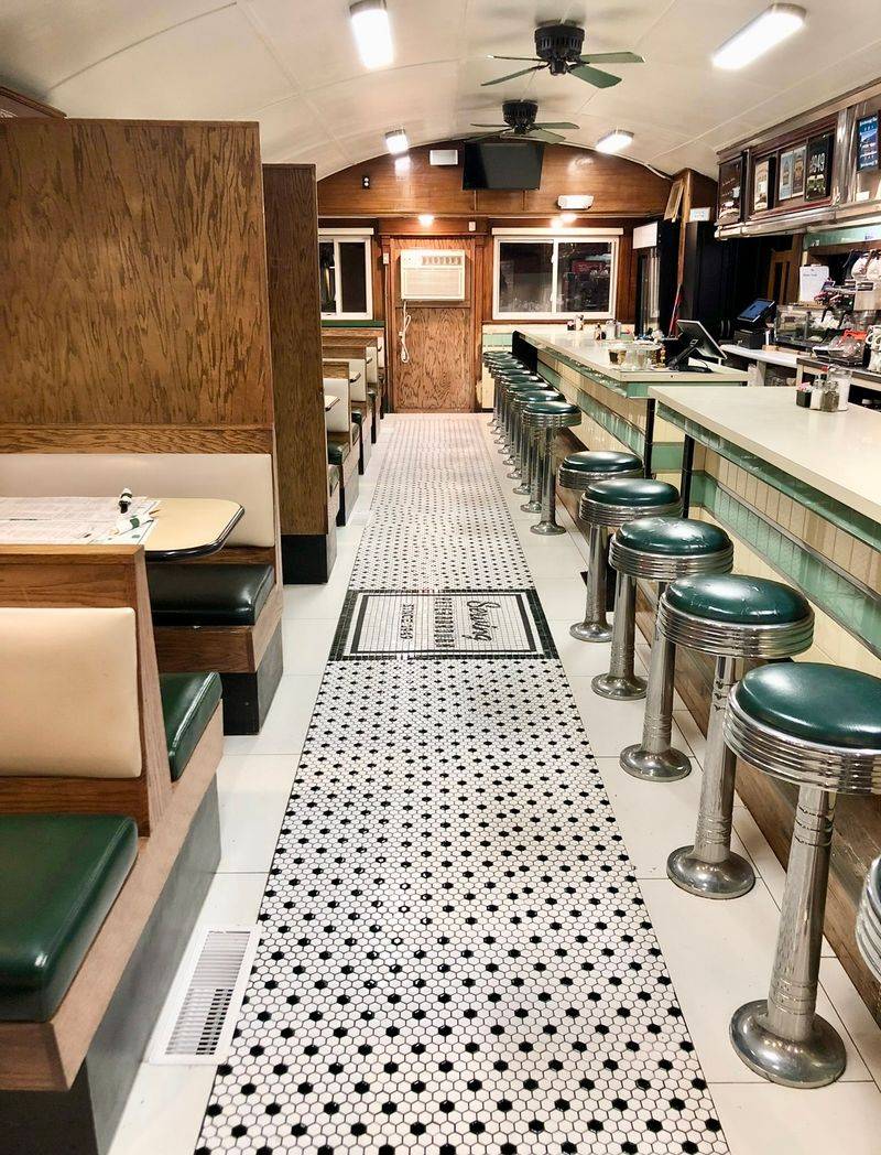 Kid-Friendly Booths And Sunny Outdoor Seating