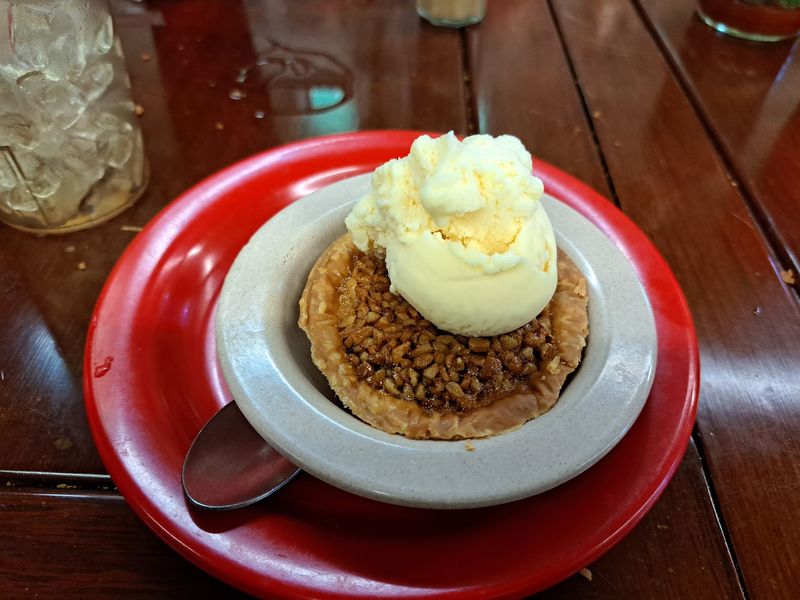The Role Of Pecan Pie In Southern Desserts
