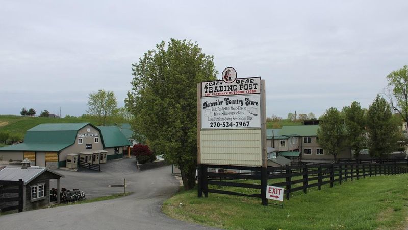 Detweiler Country Store
