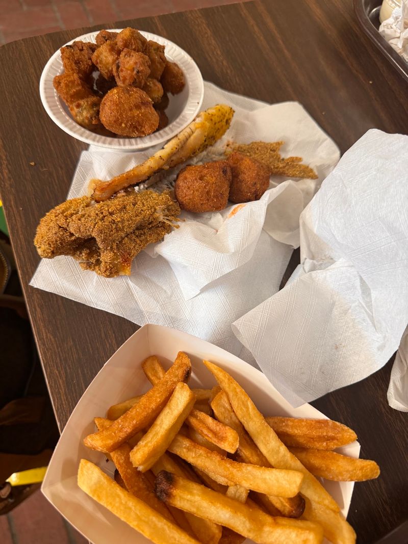 Larry's Fish House
