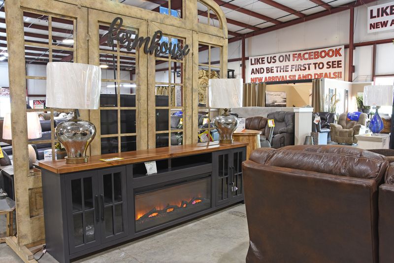 A Warehouse Built For Serious Bargain Hunters