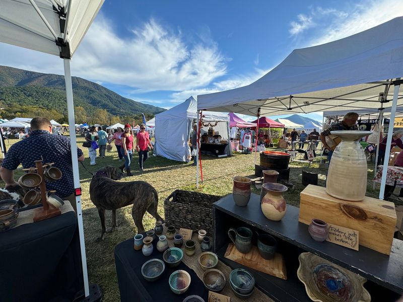 More Than 240 Crafters Under One Sky