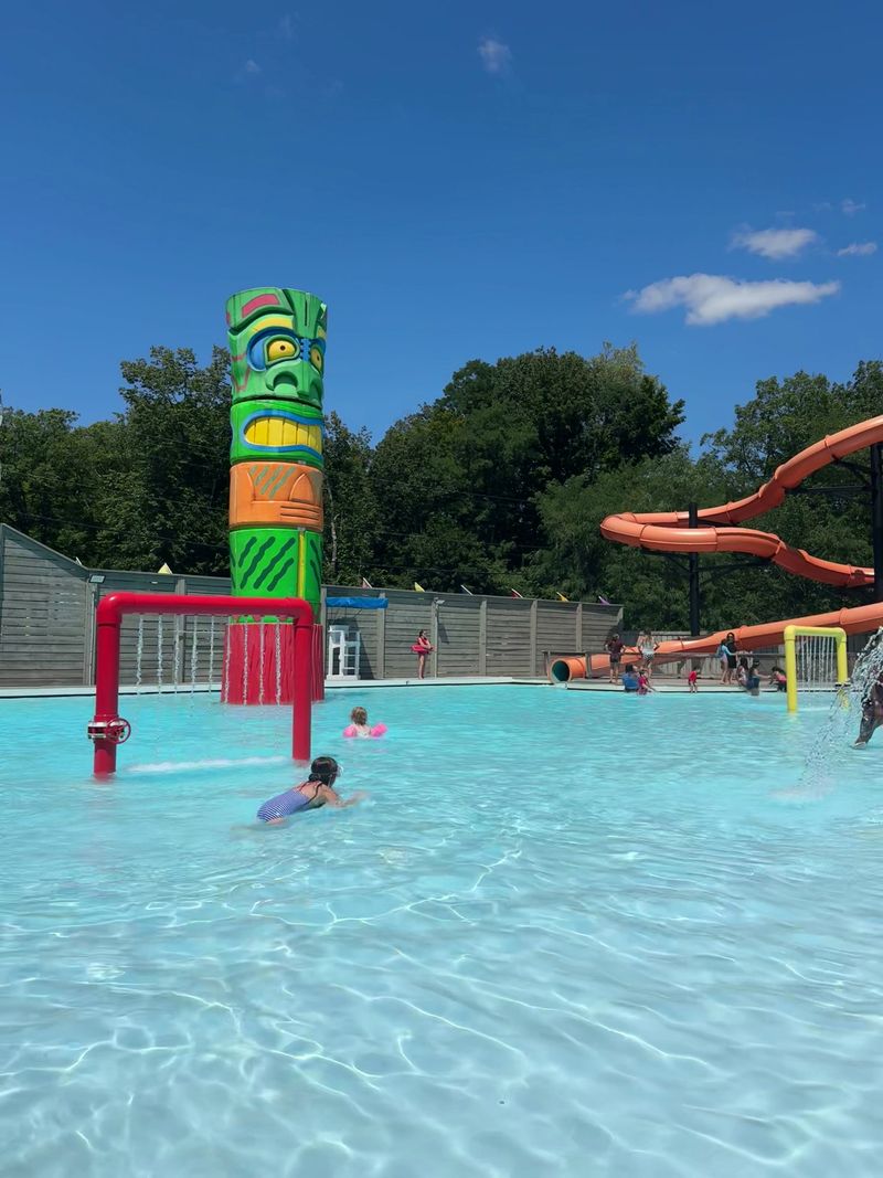 Pelican Pond And Thrill Hill Keep Little Kids Busy