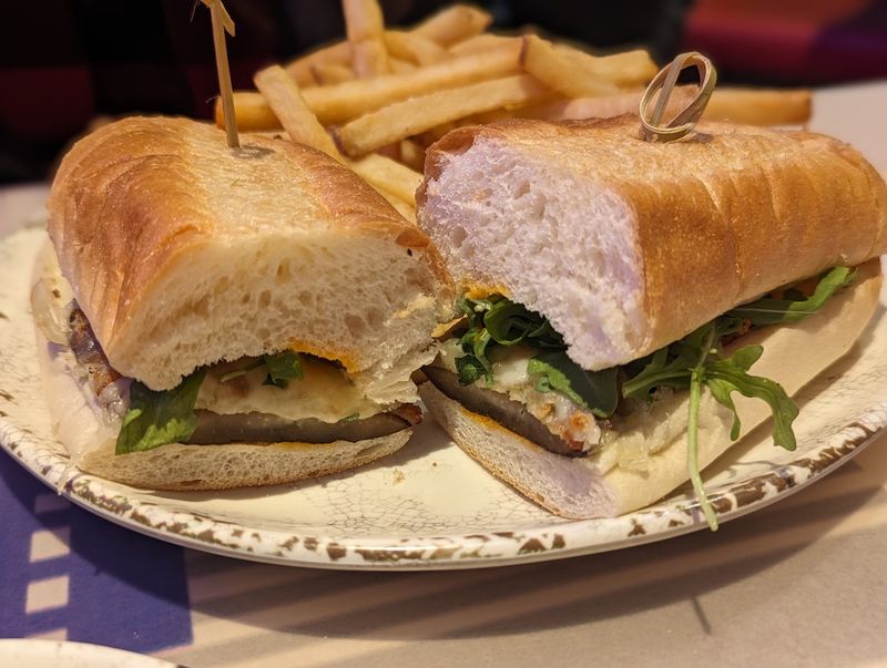 Lunch Options Worth Staying For