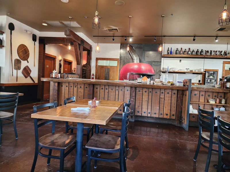 SouthCreek Pizza Co. Brings Naples To The Foothills
