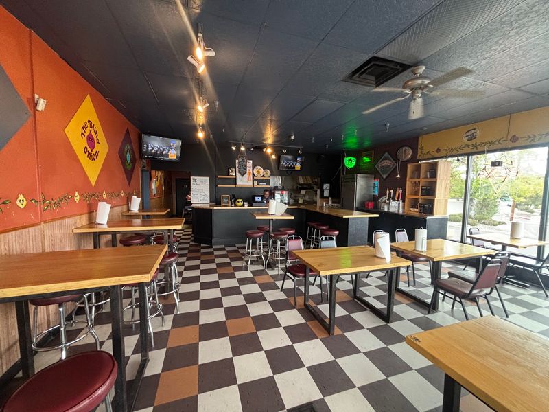 The Blind Onion Pizza & Pub