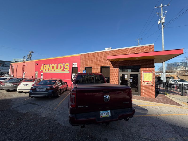 Hours, Parking and the Drive From Around Tennessee