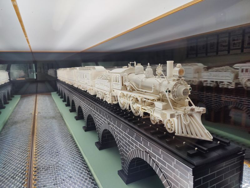 The Eight-Foot Lincoln Funeral Train