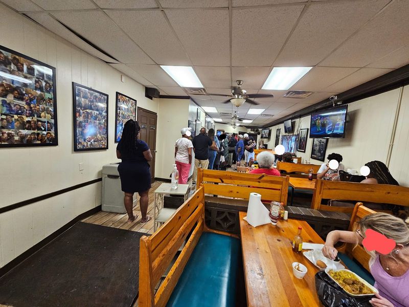 Silver Sands Café