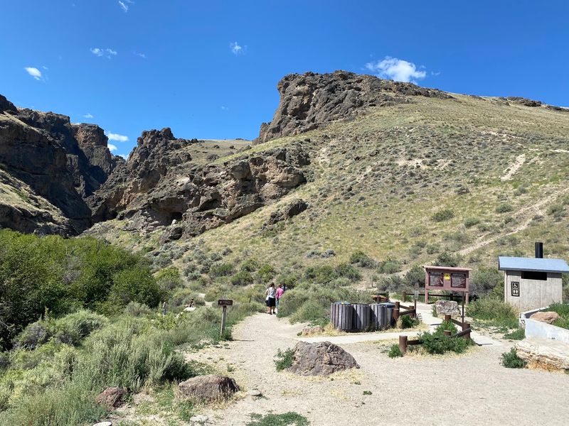 Essential Gear For Waterfall Hiking Excursions