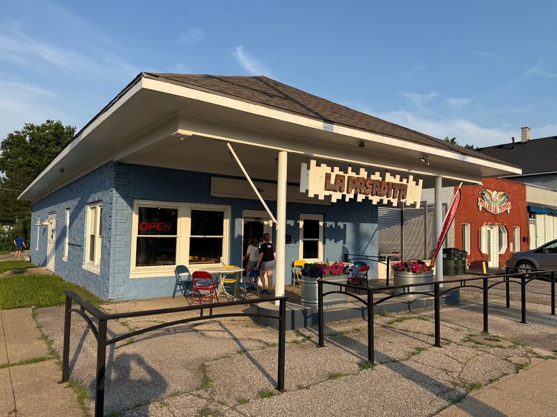 Taqueria La Pasadita On Massachusetts Street