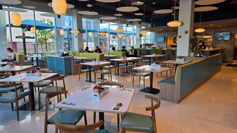 Broken Yolk Cafe (West Sahara)