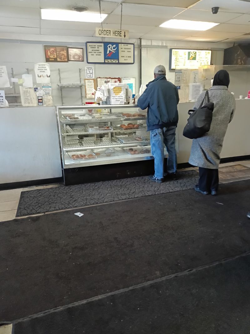 No-Frills Counter Service and What to Expect Inside