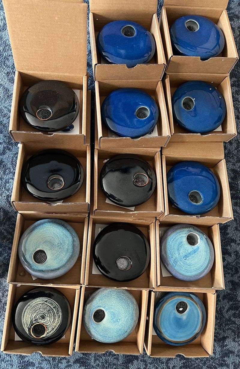 Glazes That Borrow Their Colors From The Coast