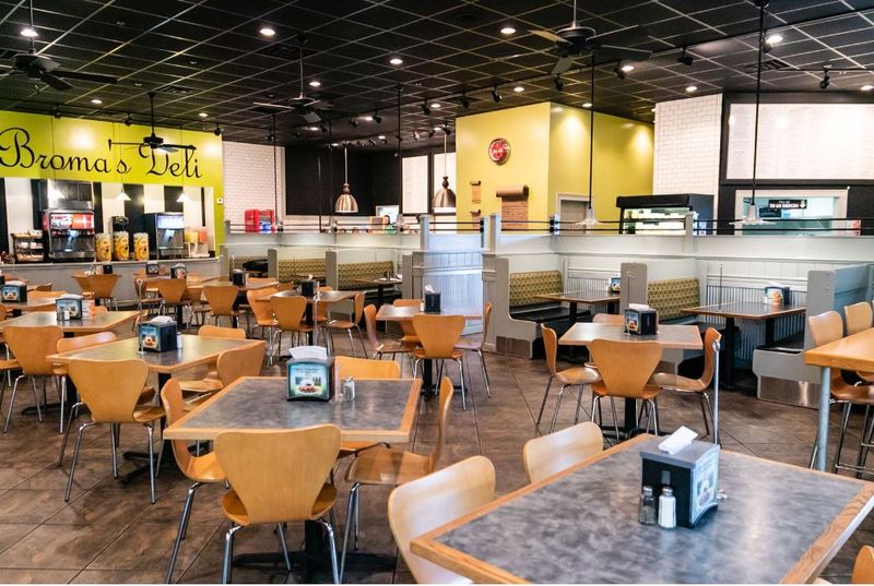 Broma's Eatery - McComb