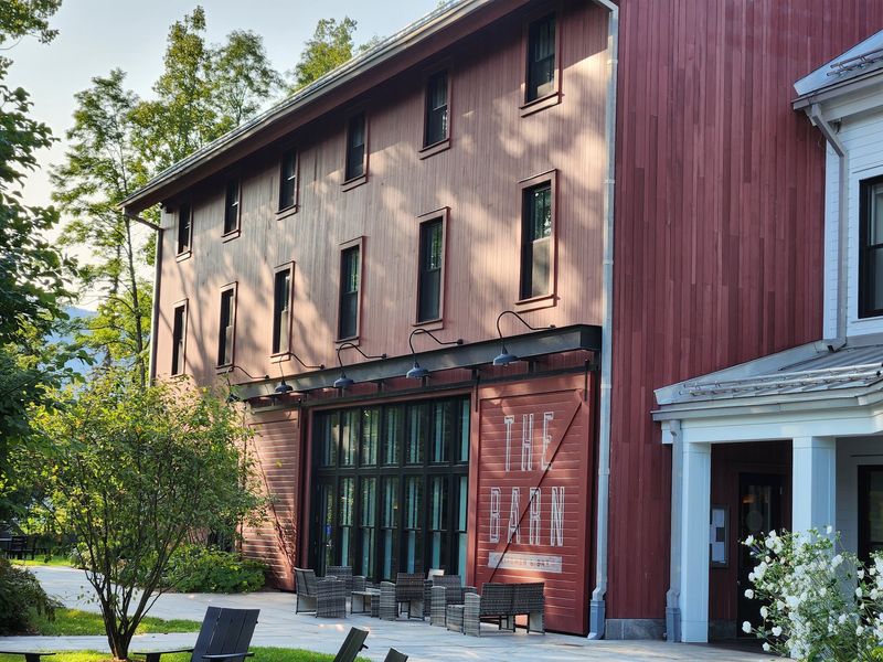 The Barn Kitchen & Bar