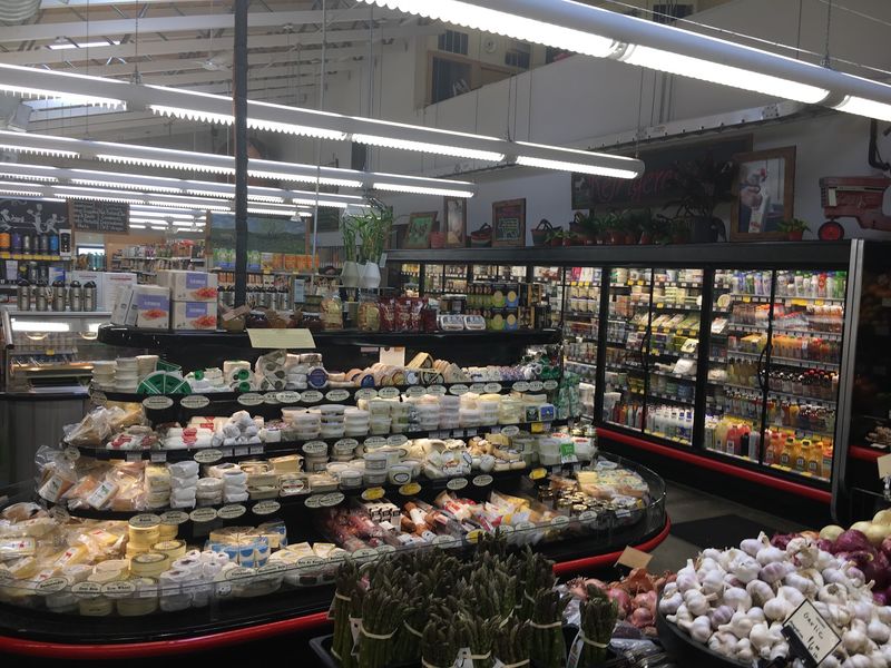 Hawthorne Valley Farm Store - Ghent