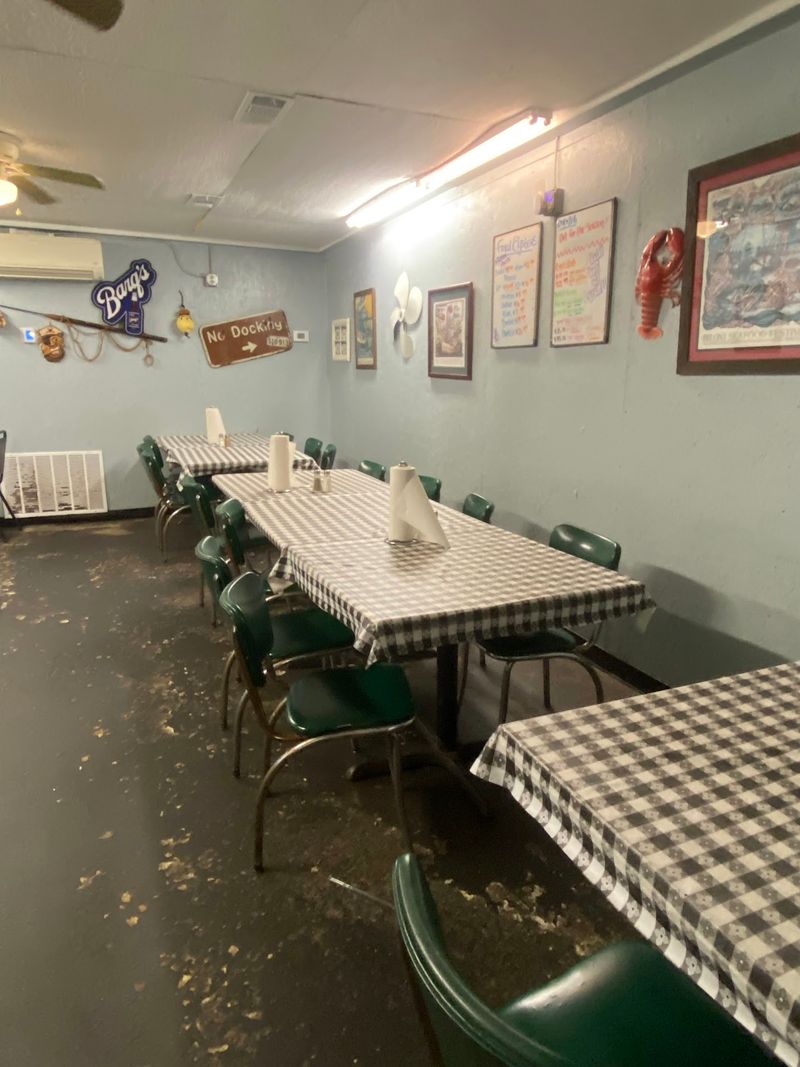 A No-Frills Seafood Stop On The Quiet Side Of Biloxi