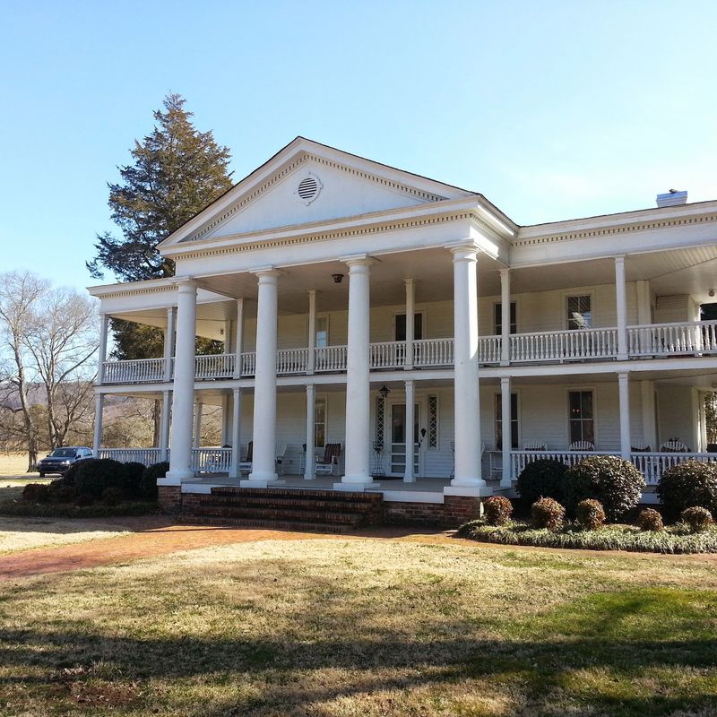 Evening Gatherings At The Mentone Arts Center