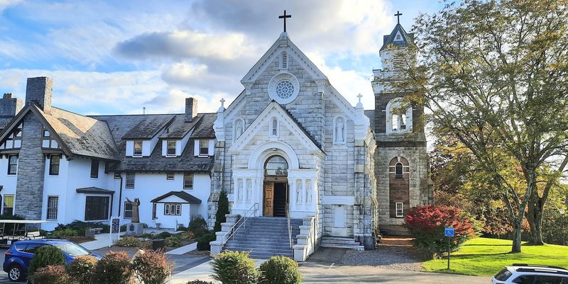The Gift Shop And How To Plan Your Trip To 2 Prospect Hill Rd
