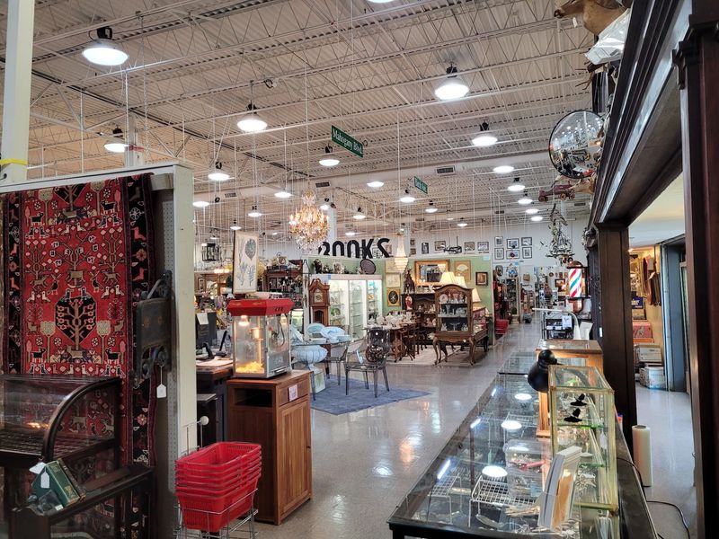 A Warehouse Built For Serious Wandering