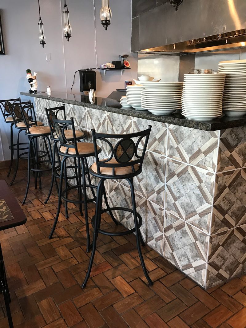 A Neighborhood Kitchen That Keeps Tradition Alive