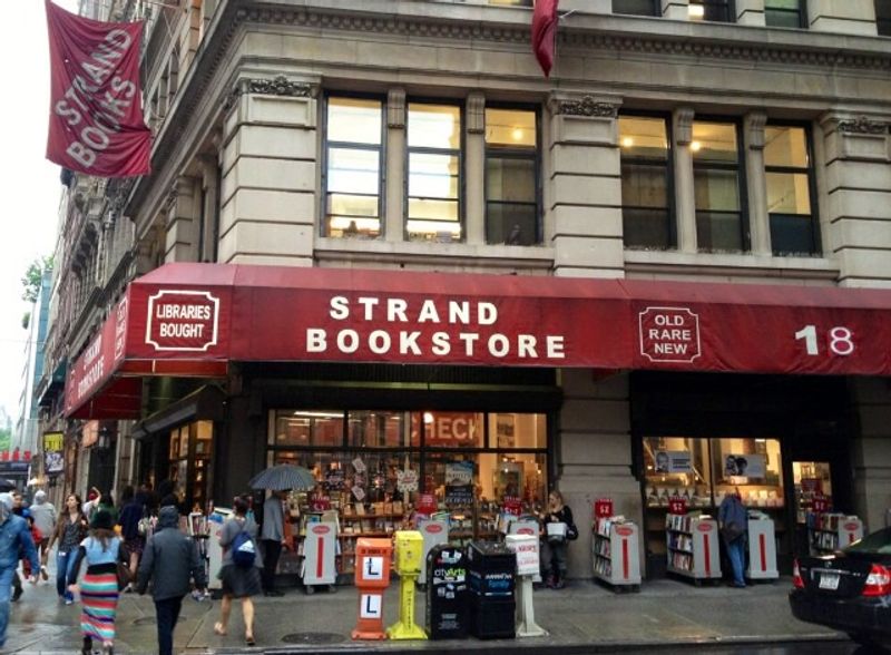 Meet The Strand, Broadway's Book Giant