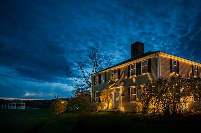 Salem Cross Inn, West Brookfield