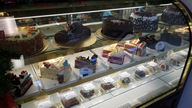 Cheesecakes Dense Enough to Share