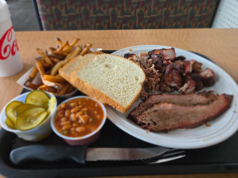 Brisket, Ribs And Pulled Pork Worth The Detour